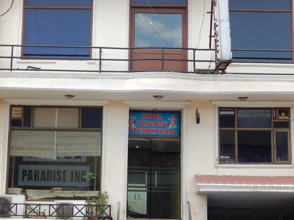 Airport Hotel Paradise International Neu-Delhi Exterior foto